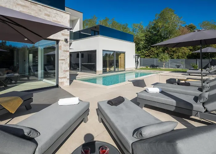 펜션 In With Sauna *